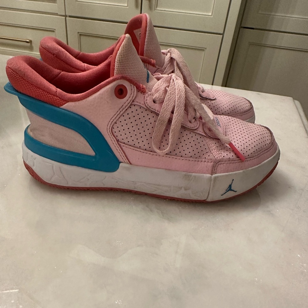 Girls Jordan Day1 EO pink sneakers 3Y